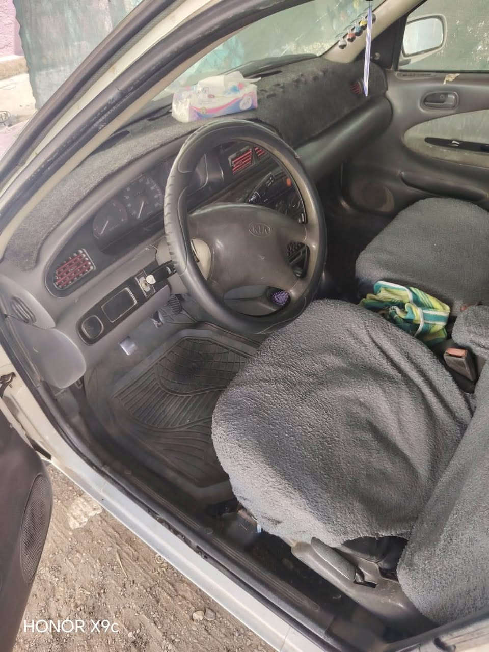 كيا سيفيا موديل 95 نضافه فول محرك جديد كير سنويه لل 31 رقم صلاح الدين دولي سياره. مكفوله صبغ حزام للجماليه السعر 38 وبيها مجال 
الاستفسار ***********

