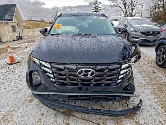 🚗 Hyundai Tucson 2024
💰 السعر: ‏١٣٥ US$

🚢 السيارة تصل إلى الميناء مع التصليح بالسعر المنشور وغير مدفوعة الكمرك

📋 المواصفات:
🚘 نوع الهيكل: SUV
🚙 الموديل: Tucson
🏷️ الفئة: Sel
🔧 المحرك: 2.5L, 4 cyl., 188HP
⛽ نوع الوقود: بنزين
⚙️ ناقل الحركة: أوتوماتيك
🛞 نظام الدفع: دفع رباعي دائم
🎨 اللون الخارجي: أسود
🛣️ المسافة المقطوعة: 32126 miles
💥 الأضرار: أمامي / جانبي
🔑 المفاتيح: نعم
📆 تاريخ البيع: 2026-01-07
🆔 الشاصي (VIN): 5NMJFCDE6RH361529
🔢 رقم اللوت: 1-94602775

📞 للاستفسار والحجز واتساب: +9647838304504
📅 تاريخ النشر: ١٥‏/٦‏/٢٠٢٦
🔗 رابط السيارة: https://car4i.com/cars/89d0806e-fb9e-48f4-8d16-bc4778fa6583 https://car4i.com/cars/89d0806e-fb9e-48f4-8d16-bc4778fa6583
