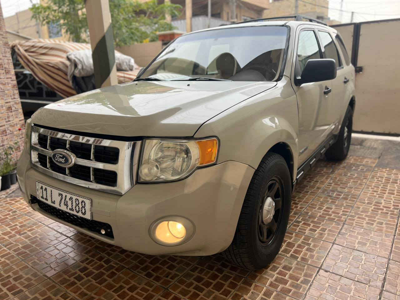 بسم الله الرحمن الرحيم..
‎السلام عليكم..
‎ السعر ٧٥ ورقة (٧٥٠٠)  قفل 
‎١. فورد سكيب ٢٠٠٨ وارد امريكي 
‎٢. ماشيه ١٧٧ الف وبيها صبغ موضح بالسونار 
‎٣. محرك ٤ سيلندر ٢٥٠٠ وضايفلها منضومة غاز وما تصرف ابد 
‎٤. رقم بغداد بأسمي ( رقم دولي + هزة وسنوية جديدة)
‎٥. محرك وكير وتبريد وحدادية وتايرات نظيفة
‎مكان السيارة بغداد 
‎للأستفسار اكثر 
‎ ***********
