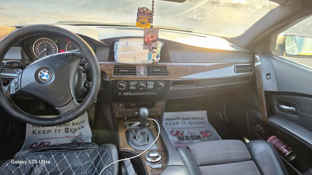 السلام عليكم
للبيع BMWميماتي 
موديل 2003
حجم 530
حداديه جديده 
كير مكينه مكفولات 
تخم تاير 
باتري جديد 
دبل كزوز 
دعاميات M
غرفه Mعدا الدركه 
حساسات 
تبريد ثلج 
السياره مابيها نقص 
مكانها نجف
***********
115سعرها
