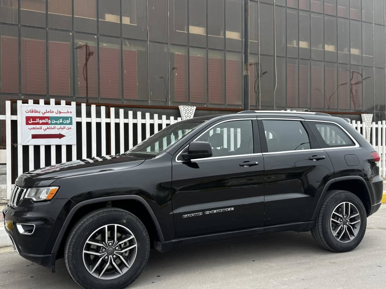 سلام عليكم
جيب لاريدو  2020  وارد امريكي صورة الحادث مرفقة بالمنشور .

( صبغ نص البنيد + الباب مصلح ومصبوغ + الجاملغ مبدل )

 مواصفات اللاريدو معروفة حره بأسمي 
ماشيه ٧٩ ميل 

السعر ٢٠٩ وبيه مجال بسيط .
للأستفسار : ***********
