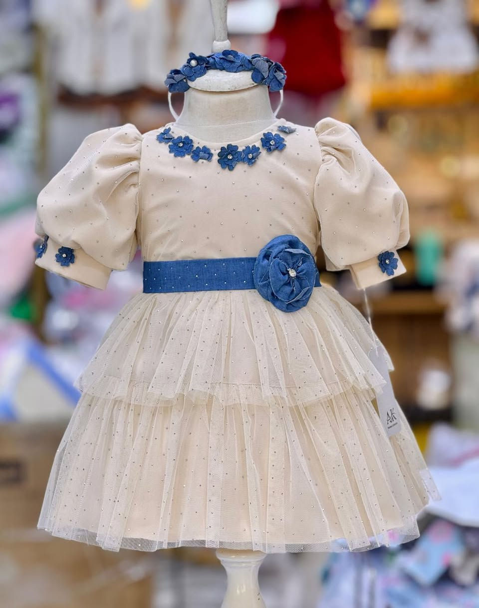 فستان بناتي النزاكه فول والخامة درجة الأولى شرط الفحص بوجود المندوب ومتوفر جميع قياسات للحجز بلخاص وبلواتساب ***********
متوفر توصيل جميع محافظات
القياس ٢ سنة ال ٥ سنة
السعر ٢٧ الف
