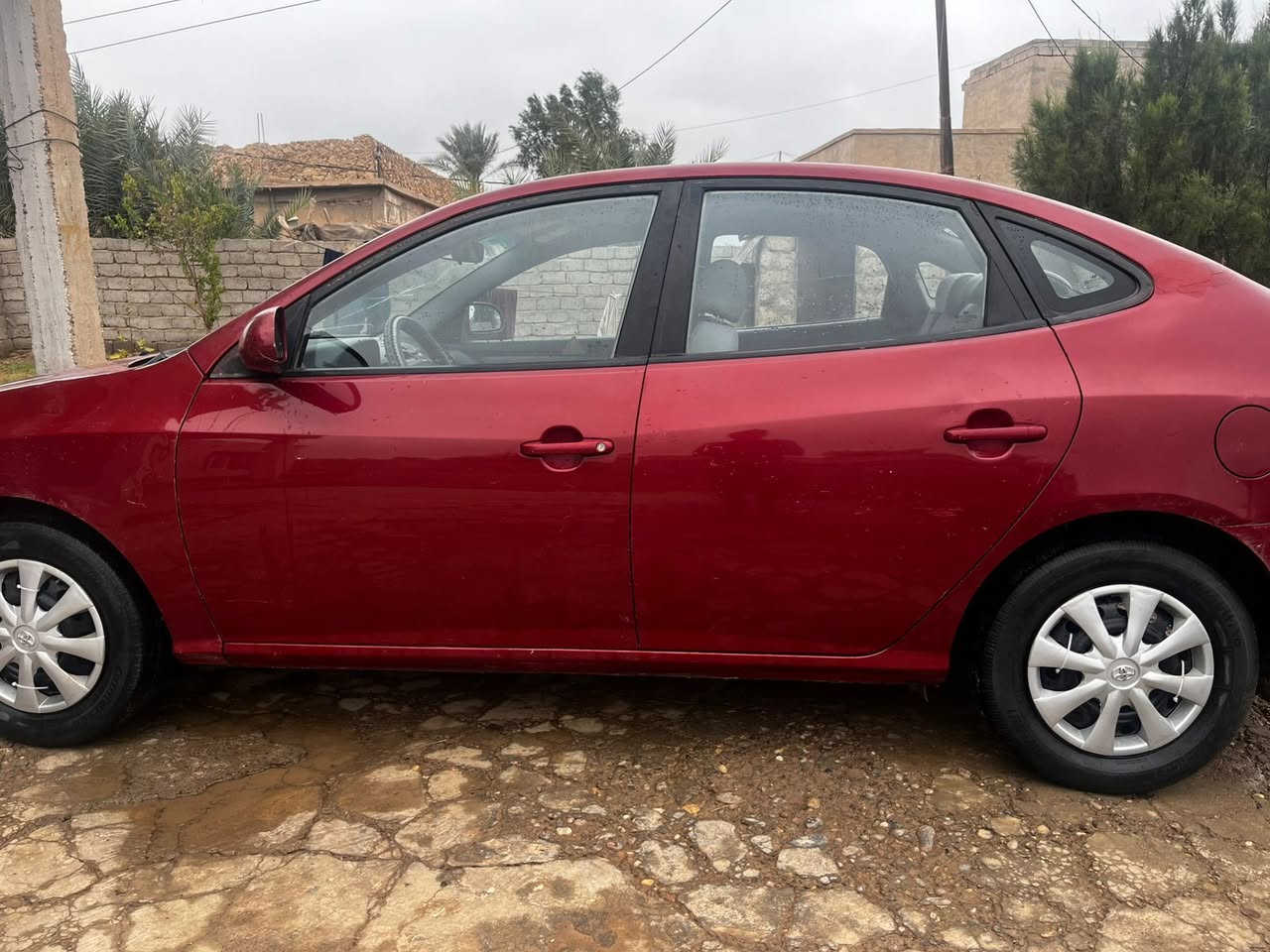 ألنتره2010 — 
مكصوص، لون احمر
كصّة جديدة والسيارة حيل نظيفة
الكير والمحرك شرط
الصدر جديد طبه 
تبريد ثلج ❄️
السعر/42 وبيه مجال بسيط 

هاتف /***********
