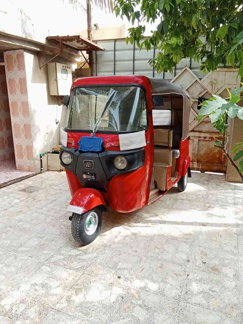 السلام عليكم تكتك للبيع موديل 18رقم وسنويه لوحات نكليزي تحويل ثاني يوم مباشر معمره ومصبوغه للجماليه 
مكاني ديالئ بعقوبه للستفسار تصل ‏‪0773 671 4199‬‏
 السعر 4700وبيها مجال للشراي فقط اخي شراي تصل مو شراي عبر المنشور ولا جنك شايفه هاذه سوك وكلشي تلكه بي
