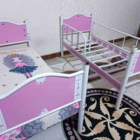 أثاث أطفال • ٢ قطع • للبيع