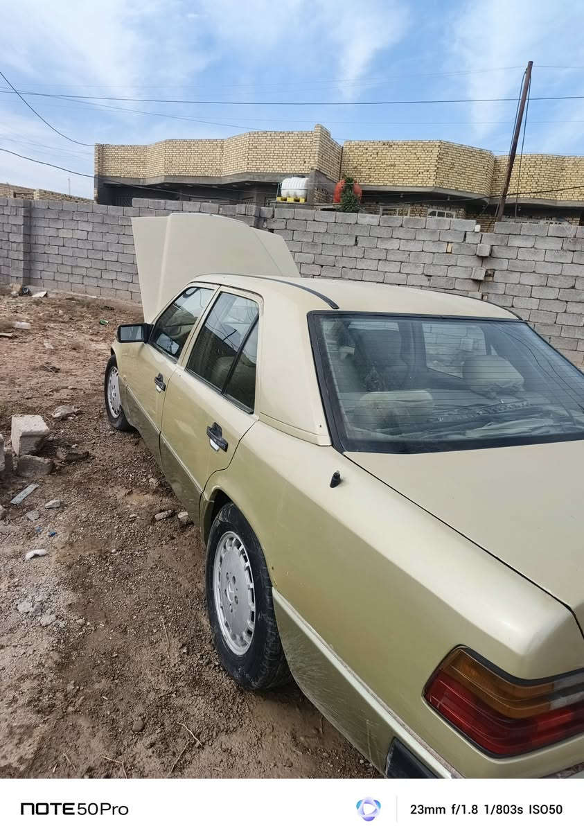 مارسدس دب بلاد 300 مكينه عنكبوت 4 سلندر كير حداده تايرات خير من الله مكانها ناصريه السعر ٥٠وبي مجال  
***********
