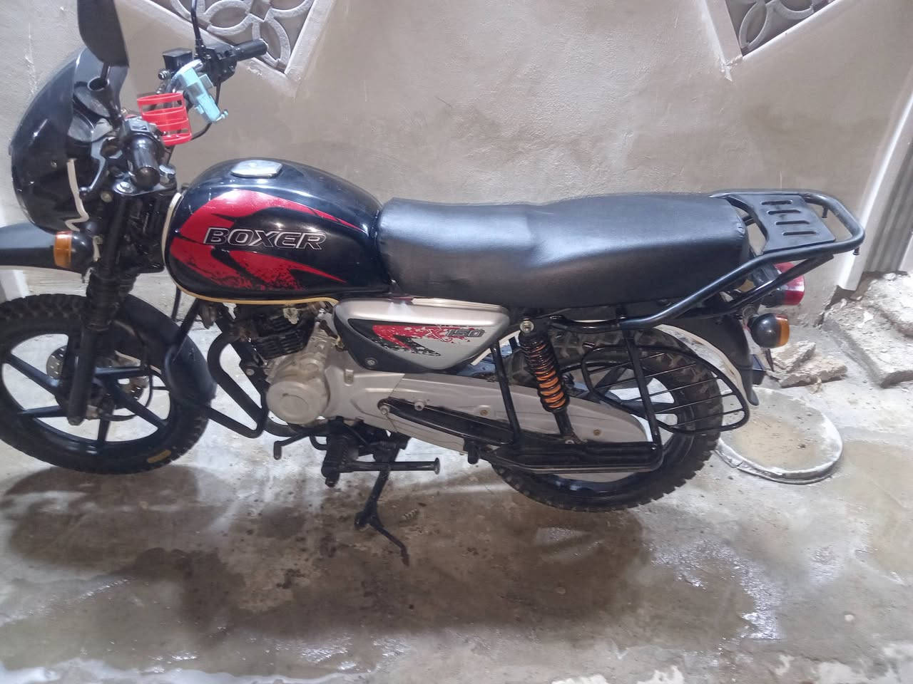 السلام عليكم دراجه بوكسر موديل 22 دراجه نضيفه بيه شلعه أشك الكاع كله شغاله نقصه بس أوراق اكفلك سرقه السعر 900 المكان بغداد حي اور الرقم *********** اتصل وبل خدمه
