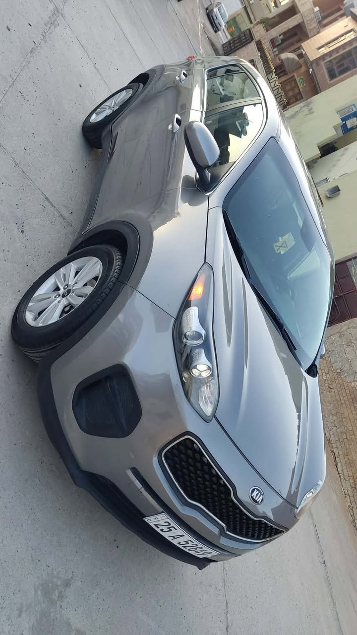 سبورتاج 2018 امريكي قطعتين صبغ باب سكن وخلف السكن شويه اكو أماكن بارد مكان سياره كركوك سعرها 150$ 
***********
