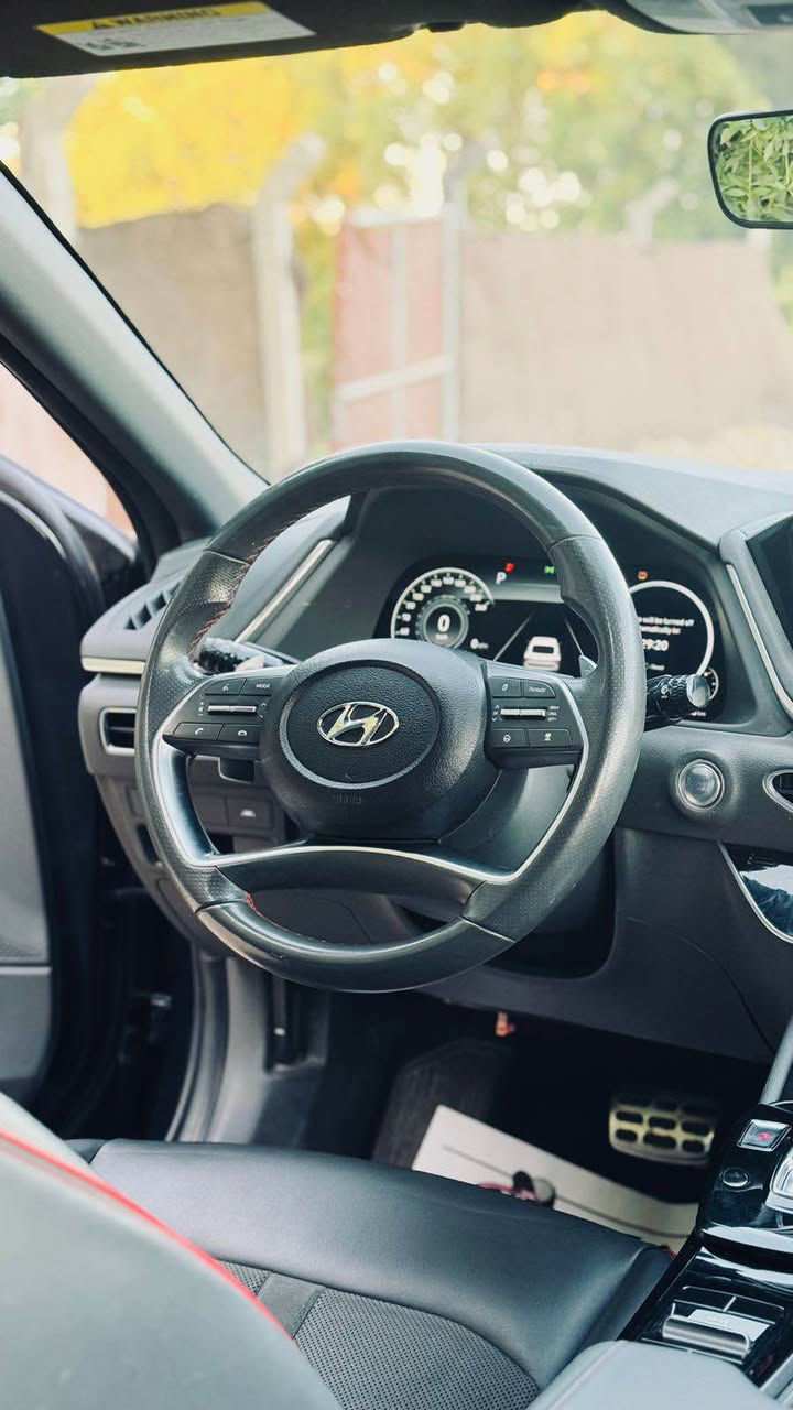 💧 سوناتا sel plus موديل 23 ماشية 88 الف كيلو
💧اللون اسود بانور للبيع 
سوناتا 23 plus Sel     
رقم بغداد مشروع وطني بسمي   
الدولي الجديد هزه وفحص وترقيم جديد   
السياره جاهزه  الصور بالمنشور 
حجر بلادي 
  ماشية 88الف     
.. شرط التحويل  
مواصفات  ..
بنوراما 
بصمة تشغيل + البوب بصمة + تشغيل عن بعد
كشن السايق كهربائي  
1600  تيربو 
تبريد شاشة بيانو منفصل
تدفئه بالكشنات 
اوتو هولد + اوتو اوف
مانع انحدار ومانع انزلاق 
لد امامي نهاري 
كيرها دكم
لايت زينون عالي ناصي 
رادار امامي خلفي جانبي
اشاير بالمري 
شاشة كبيره بلادية + كامرا خلفيه دوارة 
مانع تصادم امامي خلفي
قيادة آليه تحديد مسار 
سايد بريك دكمة 
انضمة قيادة 4 
وباقي المواصفات معروفة للسيارة 
سعرها 170  ورقة  
مكانها نجف -    
  الهاتف. *********** النجف, العراق
