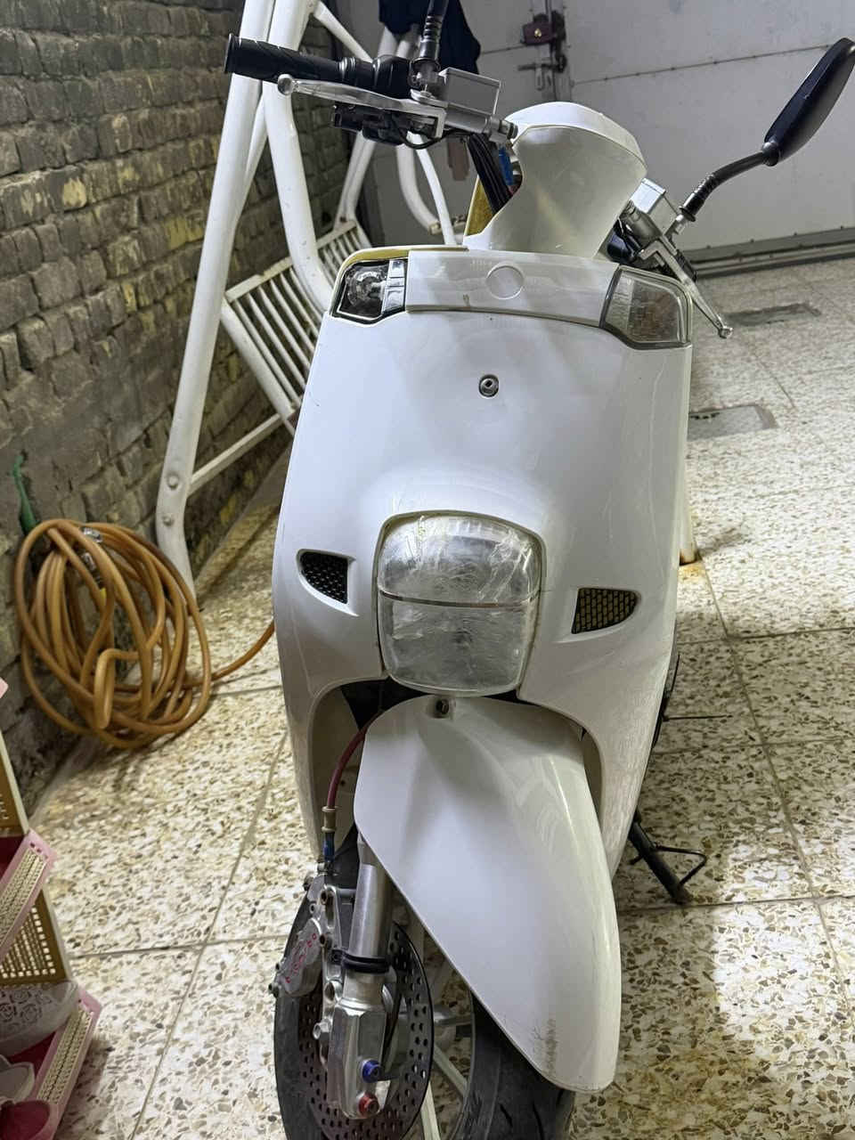 سلام عليكم دراجه بوليسي شحن بطاريات 6 كبار مو الصغار سرعته بين 70_60 بل شحنه الوحده تمشيك تقريبا 50 كيلو اكثر اللّٰه شاهد استعمال كلش قليل مابيه شي الدراجه نضيفه كلشي شغال بيه كهربائيات بس ينراد اله تبديل بطاريات السعر مالته350 وبيه مجال شي بسيط
الرقم ***********
