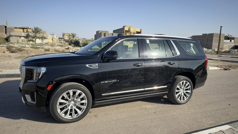 للبيع يوكن دينالي 2023 – رقم بصرة
سيارة فخمة بحالة ممتازة، استخدام نظيف جداً وخالية من المشاكل.

المواصفات:
 • الموديل: 2023
 • النوع: يوكن دينالي
 • رقم: بصرة جديد
 • الممشى: 77 ألف كم
 • محرك: 6.2L V8 قوي واقتصادي
 • وارد: خليجي
 • كفالة عامة
 • السيارة مغلفة بالكامل حماية لمدة 10 سنوات

المميزات:
 • فل كامل (أعلى فئة)
 • مقاعد جلد فاخر أوف وايت
 • دخول وتشغيل ذكي بدون مفتاح
 • شاشات كبيرة ونظام ملاحة
 • نظام صوتي فاخر
 • جكات كهرباء
 • حساسات أمامية وخلفية
 • كاميرات محيطية
 • فتحة سقف بانوراما
 • تبريد وتدفئة مقاعد
 • تحكم كهربائي كامل بالمقاعد

السيارة جاهزة للفحص بأي مكان
لا تحتاج أي مصروف

📞 للاستفسار والتواصل على الخاص
***********
