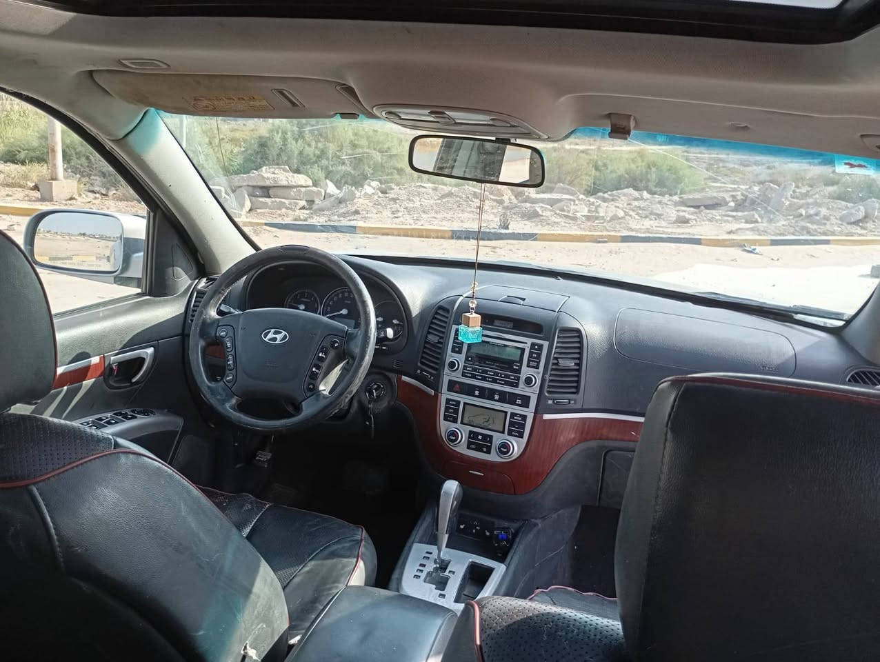 سلام عليكم
سنتافي ٢٠٠٨ كاز ادوات
دخول جديد 
كص جنطة شغل درجة اولى
 بيها رقم وسنوية 
حصة كاز من اي محطة
٤ سلندر 
٧ راكب 
داخل اسود جلد
كير ومكينة وحدادية كفالة 
مكاني بابل 
السعر ٤٣ وبيه مجال‏‪

‏‪***********‬‏
