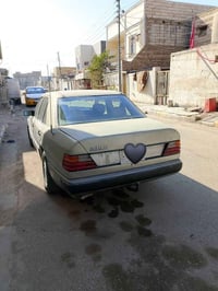 اخوان سياره مارسدس دب للبيع السعر 22 قفل السياره مامكفوله بس محرك وكير...