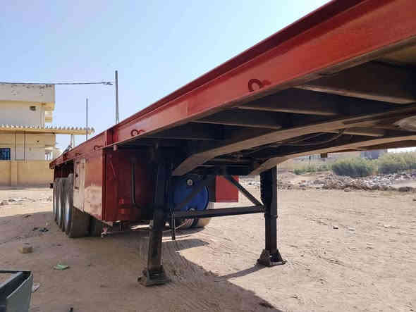 السلام عليكم عربانه للبيع ثلاث محاور اوروبيه العربانه شغاله بخير من الله دناجير 14  العربانه اوروبيه مشتغلينها شغل حدادي العنوان بابل القاسم ***********
