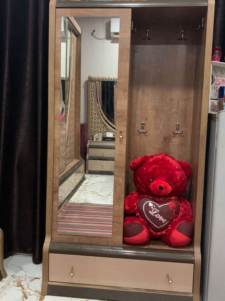 غرفة تركية للبيع السعر مليون وربع 
10 قطع 
للاستفسار الاتصال ؏ الرقم 
*********** Singapore
