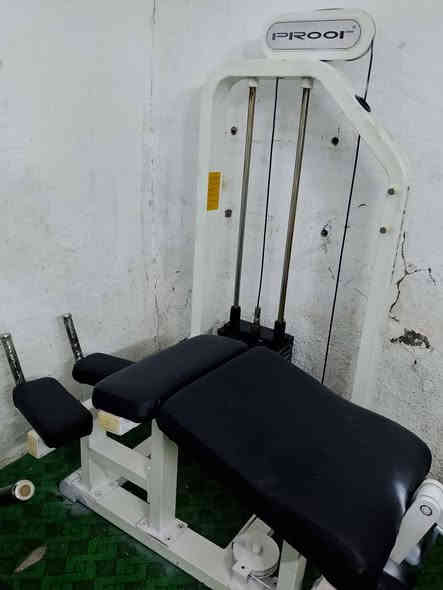 السلام عليكم سمث بي اسلاك سيقان أمامي سيقان خلفي سحب امامي مسطبه متحركه مصطبه مستوي أقراص دنبلصات متوازي شفتات سيت قبضات للبيع العنوان ناصرية ***********
