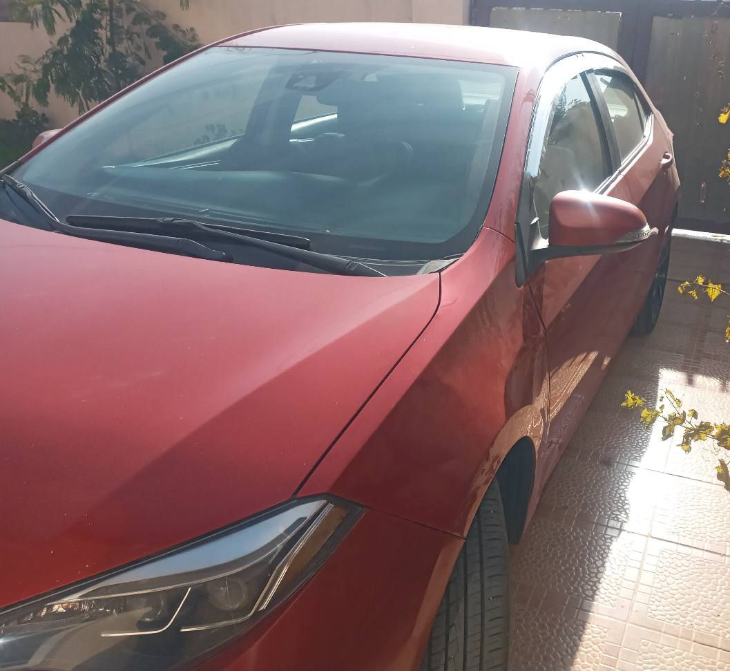 كورولا 2017
فئه الSE
فول كامل ماعدا فتحه سلايت وكير سبورت وشفتات ستيرن وكشن مطعم جلد ويلكب سبورت اصلي فول عدا سلايت 
الضرر فقط بونيد سياره تستخدام شخصي مال جناي 
السعر ١٣٣ وبي مجال بسيط 
للاستغسار  *********** بي واتس اب
