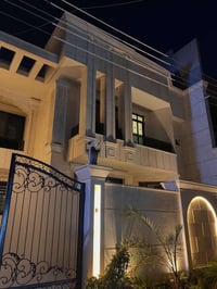 🔱بيت للإيجار موثث – الجادرية 🐋  قريب من فندق كورال بغداد في منطقة راقي...