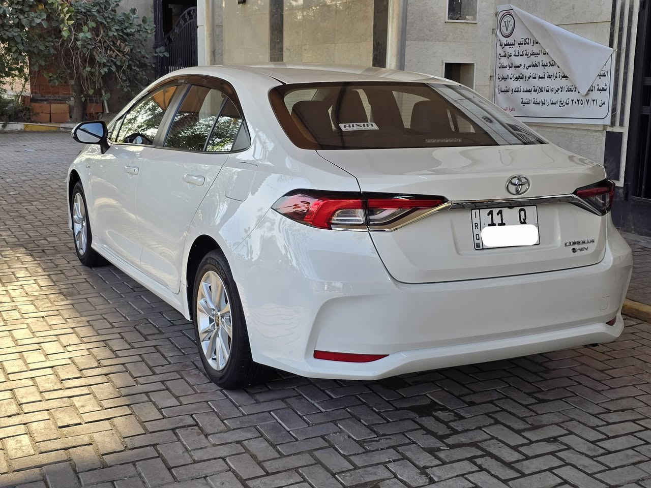 السلام عليكم
كورلا هايبرد موديل 2025شكل الخليجي سياره مكفوله كفاله عام 
ماشيه 20الف ب اسم والدي السياره مواصفات مثل ما واضحه بالصور 
حساسات كامره فتحت سقف بصمه 
وباقي المواصفات المعروفه 
مابيها اي نقص جاهزه السياره من كل النواحي مكان السياره العطيفيه  سعر 155
قرب جامع براثا رقم الهاتف ***********
