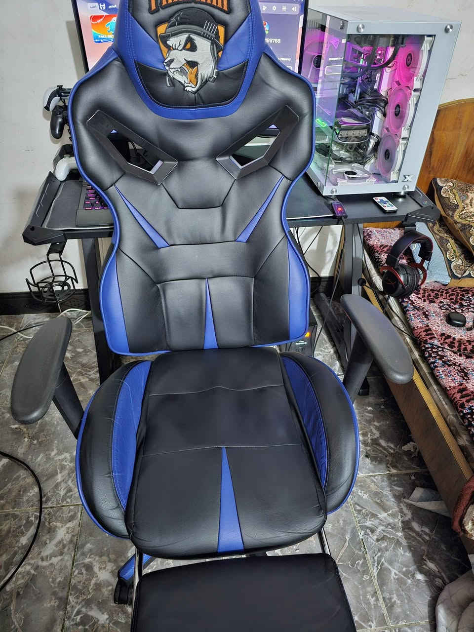 السلام عليكم
أعرض للبيع تجميعة ألعاب احترافية قوية جدًا، للاستخدام الشخصي، تقدّم أداء عالي على دقة 2K للألعاب والبرامج الثقيلة.

المواصفات التقنية:
المعالج: AMD Ryzen 7 7700X
كرت الشاشة: NVIDIA RTX 4070 ZOTAC
اللوحة الأم: ASUS PRIME X670-P
الذاكرة: 32GB T-Force DDR5 (2×16) 5200MHz
التخزين: 2TB M.2 NVMe SSD
التبريد: مبرد مائي GAMDIAS بقياس 360mm
مزود الطاقة: ESGAMING 850W 80+ فول موديولار
الكيس: Xigmatek Aquarius Plus أبيض – ATX

🖥️ الشاشة:
Samsung Odyssey G5 – قياس 27 إنج
دقة 2K (QHD)
165Hz | 1ms

🎮 الإكسسوارات (مشمولة كاملة):
لوحة مفاتيح Redragon Yama K550
ماوس Logitech G502 Hero
سماعة رأس HyperX Cloud II
جويستك بلايستيشن 4 (أصلي)
جويستك بلايستيشن 5 (أصلي)
جويستك اكس بوكس احترافي
مقعد شاحن بلي 5
حامل جوستيكات
جهاز UPS K-Star 2600AV
طاولة ألعاب RGB بطول 120 سم
كرسي كيمك

مكاني بغداد /بغداد جديدة /لأمين ثانية
توصيل موجود  عندي حتة باقي محافظات او يجي للبيت ياخذها كل هلة بيه 

تواصل على ماسنجر او وتساب 
رقم هاتف *********** بغداد, العراق
