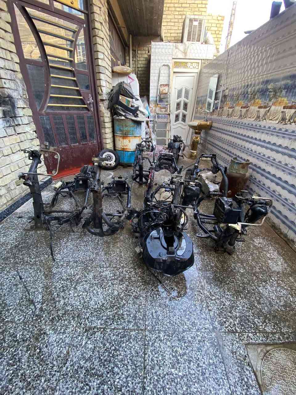 السلام عليكم تفصيخ غراض بلاديه وعل فحص سكنس نثيه  كابريتر ثعلب  كابريتر  كلشي موجود..
توصيل موجود واتساب ***********
