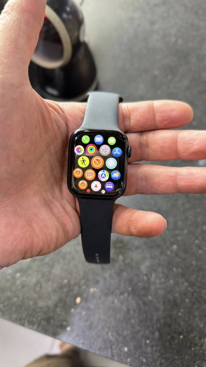 ابل. الجيل 7 مستخدم 
كامل محتوياتها 
بطاريه 93‎%‎
السعر 250 الف 
النجف الاشرف


**إذا كنت صاحب هذا الإعلان وتريد حذفه لأي سبب، رجاءا أرسل رسالة إلى الدعم الفني**