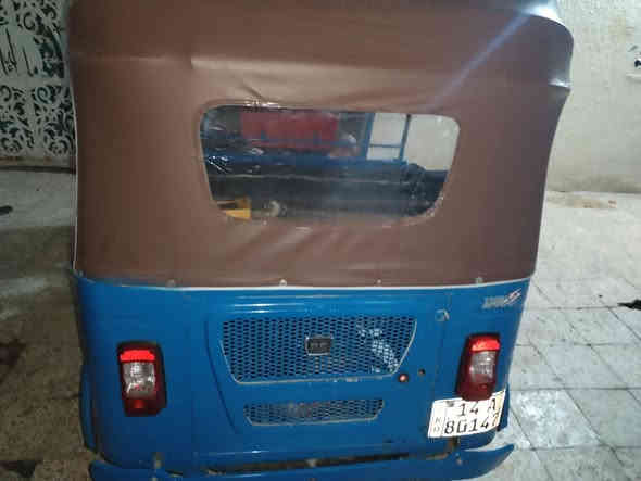 السلام علیکم
تكتك البيع موديل 21شهر ١١ يوم ٢٧
رقم وسنويه نكليزي بصره راعيه يريد تحويل
مكينه مفتوحه بوش بستم
كشره بيه بس يم بكلايت معجون قليل كلش
المكان ميسان الميمونه
سعر 6900 وبيه مجال
نتصال ***********
