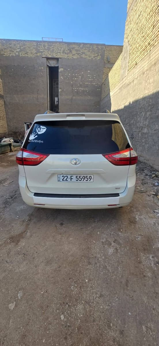 السلام عليكم
تيوتا سينا 2017 أمريكي 
لون ابيض 6 سلندر 
ماشيه ٣٦ الف
 مكينه ٣٦٠٠ 
٧ راكب وموجود الكرسي البنص  يعني اصير ٨ راكب  
كشنات كهربائيه تدفئه وتبريد  بيبان كهربائيات  
تبريد 3قطع 
حداديه كله جديد 
طخم تاير جديد 
بصمه وفتحه
 رقم اربيل انكليزي الجديد 
الحقيقه احله من الصور متصرف عليها ربع دينار 
سياره كلش حلوه 
مك
للبيع أو مراوس بسياره حديثه صالون

رقم صاحب السياره 
***********.وتساب ✅

السعر :: اطلبه بالتعليقات يصلك خاص 📩

#ادارة_الصفحه ⚡

ملاحظه / 🔴
مدير الصفحه غير مسؤول عن بيع وشراء واصوليات السياره نحن صفحه لعرض السيارات فقط.
