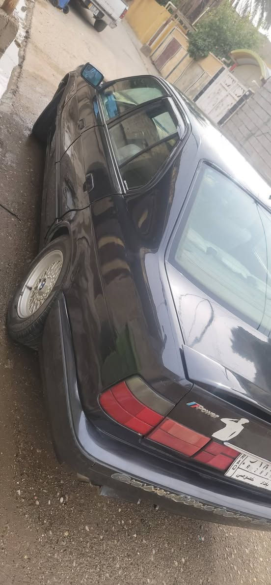 سياره كشرها نضيف وكاعده  
بس تحتاج دوشمه وصدرها خلفي جديد نقص قواعد دبلات طاكات سعر قاعده ٢٠ الف مع الشد ٣٥ الف 
الصدر الامامي نص عمر 
محرك ٥٢٥ مسكر تك فانوس ارغب شي بل بيئمات 
تبريد ثلج  سنويه لل٢٠٢٨
بسمي 
يفضل 
اذا اكو مراوس بسياره صفره مال شغل اوبترا او لانسر او اللنترا بغداد, العراق


**إذا كنت صاحب هذا الإعلان وتريد حذفه لأي سبب، رجاءا أرسل رسالة إلى الدعم الفني**