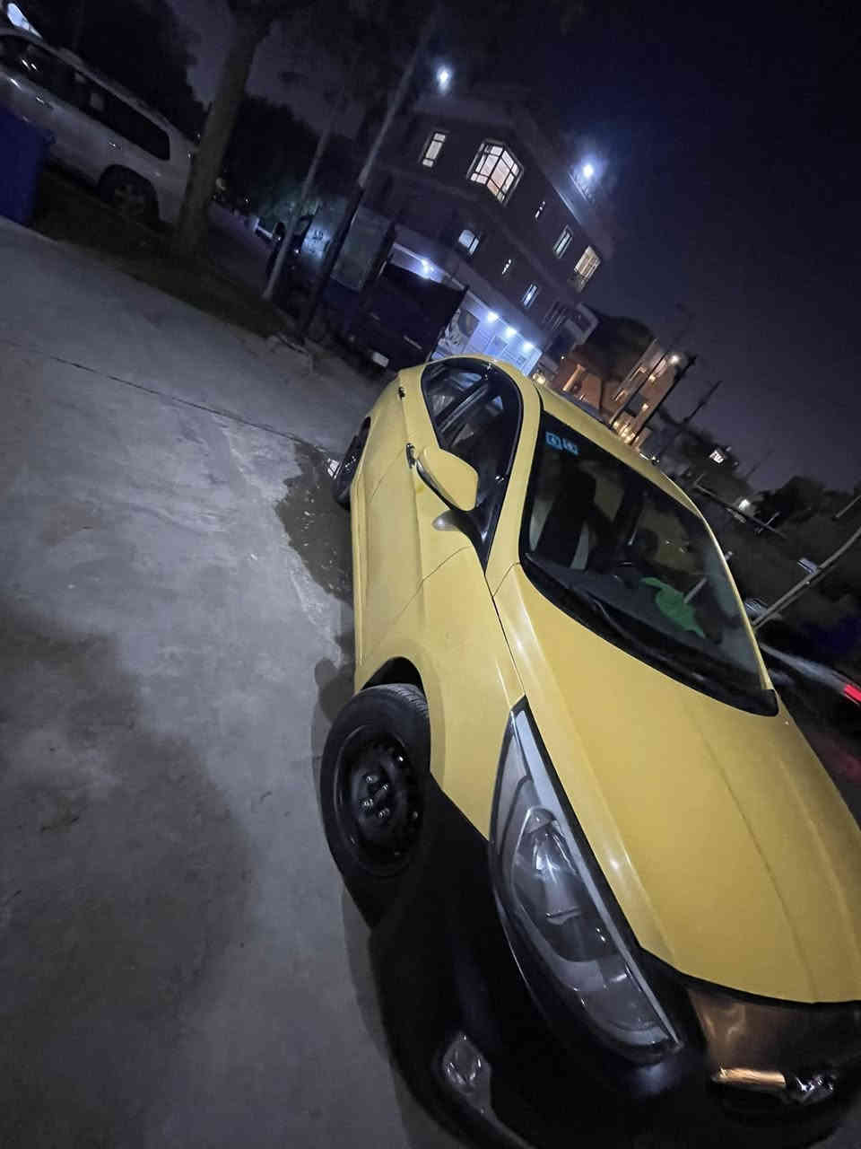 السلام عليكم أكسنت لبيع مديل٢٠١٥سياره خير من الله نقص بس صدر وتخم تاير وصبغ عام لان صبغتهه مو حلوه مكينه مكفوله ***********
