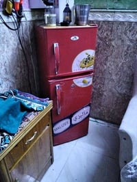 ثلاجة • نضيفة • مصلحة