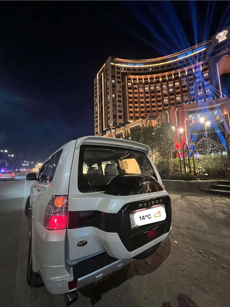 السلام عليكم للبيع باجيرو حبتور فول مواصفات رقم أربيل ماشية 64ألف موديل 2018 اعلى مواصفات فتحة سقف شاحن لاسلكي اصلي شاشت خلفي مضمومه بكارتون كاملة جاهزه من كل نواحي مكينة 3.8 ارغب شي بلباجيرو دمام خلفي فول سويجين زنون ليد السعر 225 ورقة وبي مجال مكان بغداد الكرخ دوشمة كاملة كشتات كهرباء الرقم *********** واتساب أو اتصال تخم تاير جديد وصدر كامل جديد
