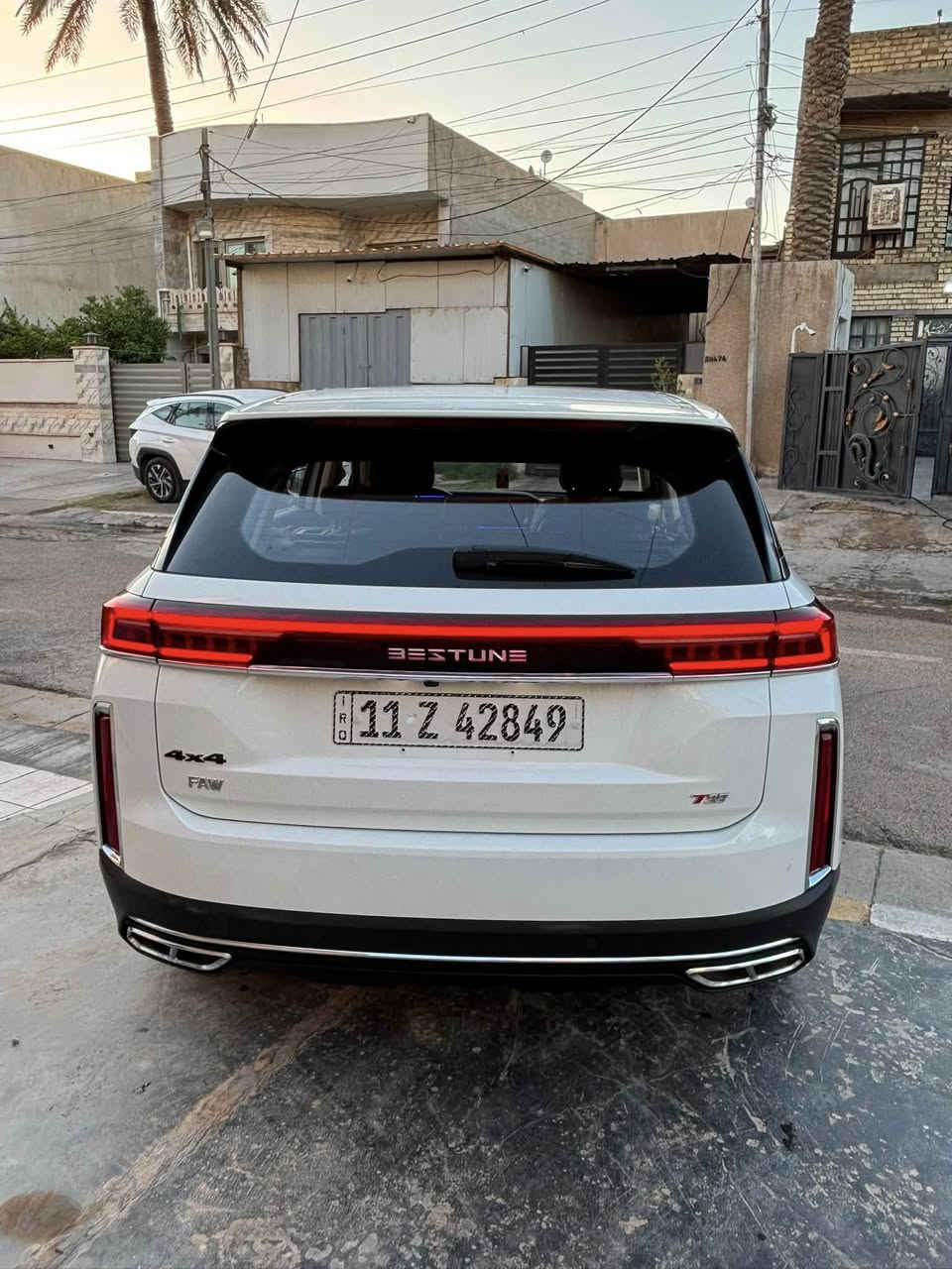 لسلام عليكم 
بيستون T99
موديل 2024 
السياره ماشيه 16000 وقابل للزياده 
اللون ابيض صدفي 
السياره خير وبركه مكينه وكير مكفولات 
مكينه 2000 تيربو 
السياره باسم الشركه ماخذها قسط وبيها كفيل
سعرها 26 مليون وبيها مجال بسيط اقساطها اني اكملها والسياره نظيفه كلش  

للاتصال : ***********
متواجد واتساب
