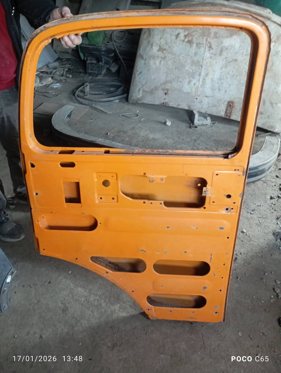 سلام عليكم لغد ألماني للبيع للاستفسار عل هذه الرقم ***********
