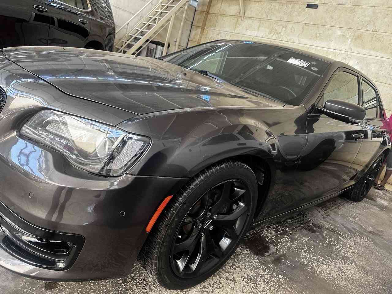 تحيه طيبه الاخوه الأعزاء اوباما sموديل ٢١ السياره فول موصفات بجم عريض حادث بسيط جدا جدا كصه البنيد فقد صبغ 
السياره نضيفه جدا جدا صور الحادث منشوره بونراما السياره كراسي جلد خزن مميزي 
السعر 258 قفل بدون عمله 
***********
