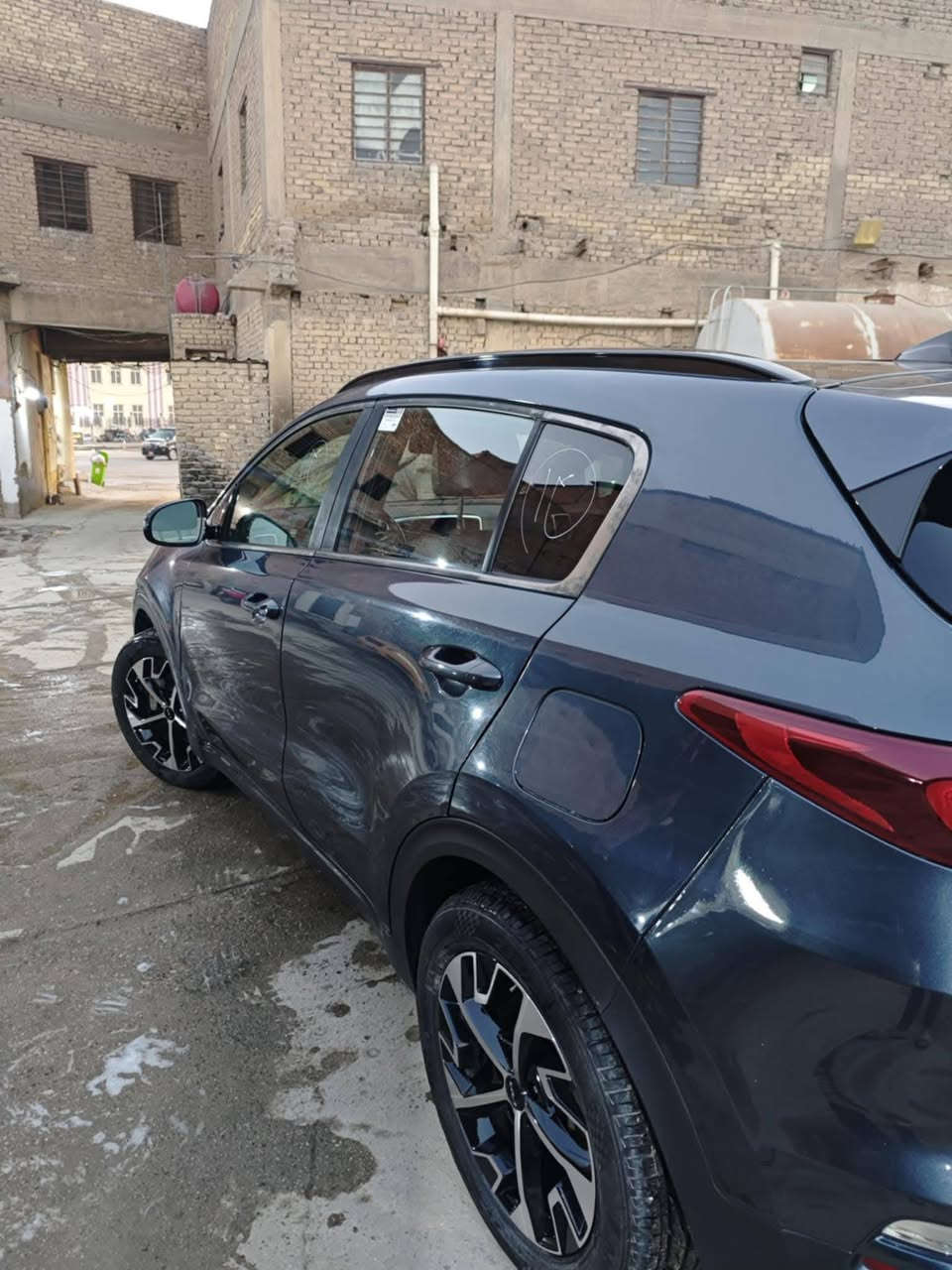 سبورتج 2022 فول مواصفات بنوراما بصمه فول للاخير
حادثها كلش بسيط جاملغ جهة السايق ودعاميه خلفيه واضح بالصور كلشي رقم اربيل الدولي 
مواصفات الفول معروفه 
سعرها 185 وبيه مجال 
للتواصل ***********
