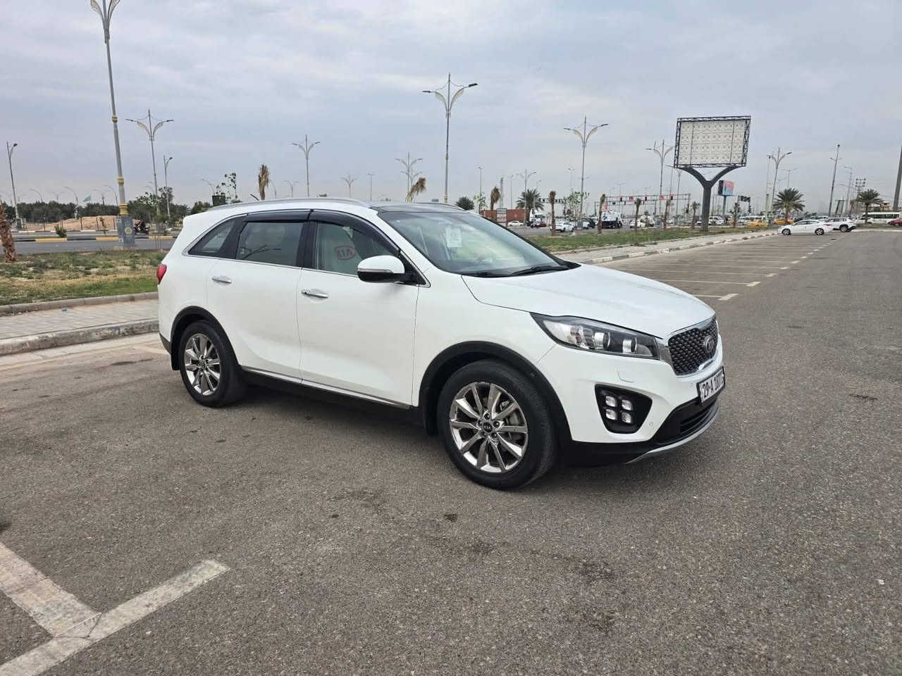 سلام عليكم سورنتو موديل 18 خليجي
فول مواصفات بانوراما كراسي كهرباء جهتين

كير مكينه حداديه تخم تاير تبريد تتفئ شرط الفحص

 باسمي تحويل مباشر

السياره كفاله فقط جاملغ اكلير بدون فتح بدون معجون 

مكان السياره كربلاء  سعرها 208 وبيها مجال بسيط استفسار

اتصل  ***********
