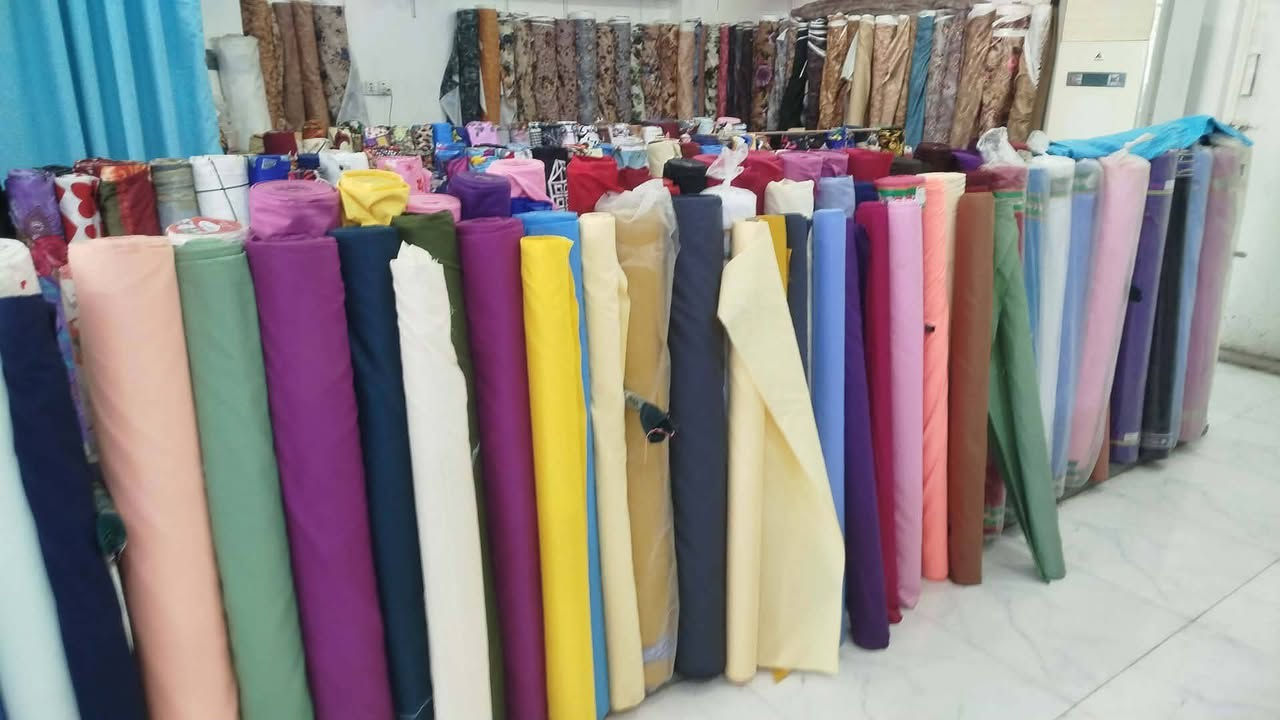 همايون عادي بالف وربع 
اماراتي بالفين 
دجتال بالفين 
فندقي بالفين 
بوهيمي باربعه


**إذا كنت صاحب هذا الإعلان وتريد حذفه لأي سبب، رجاءا أرسل رسالة إلى الدعم الفني**