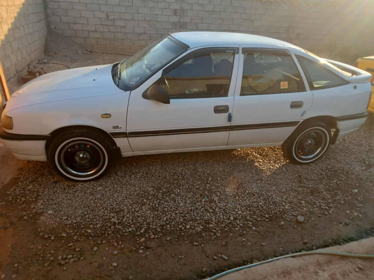 السلام وعليكم اوبل فكتره حجم 16كير محرك شرط تخم تاير صدر بطاريه جديد العنوان كركوك ناحيه السعر ٣٣وبي ***********
