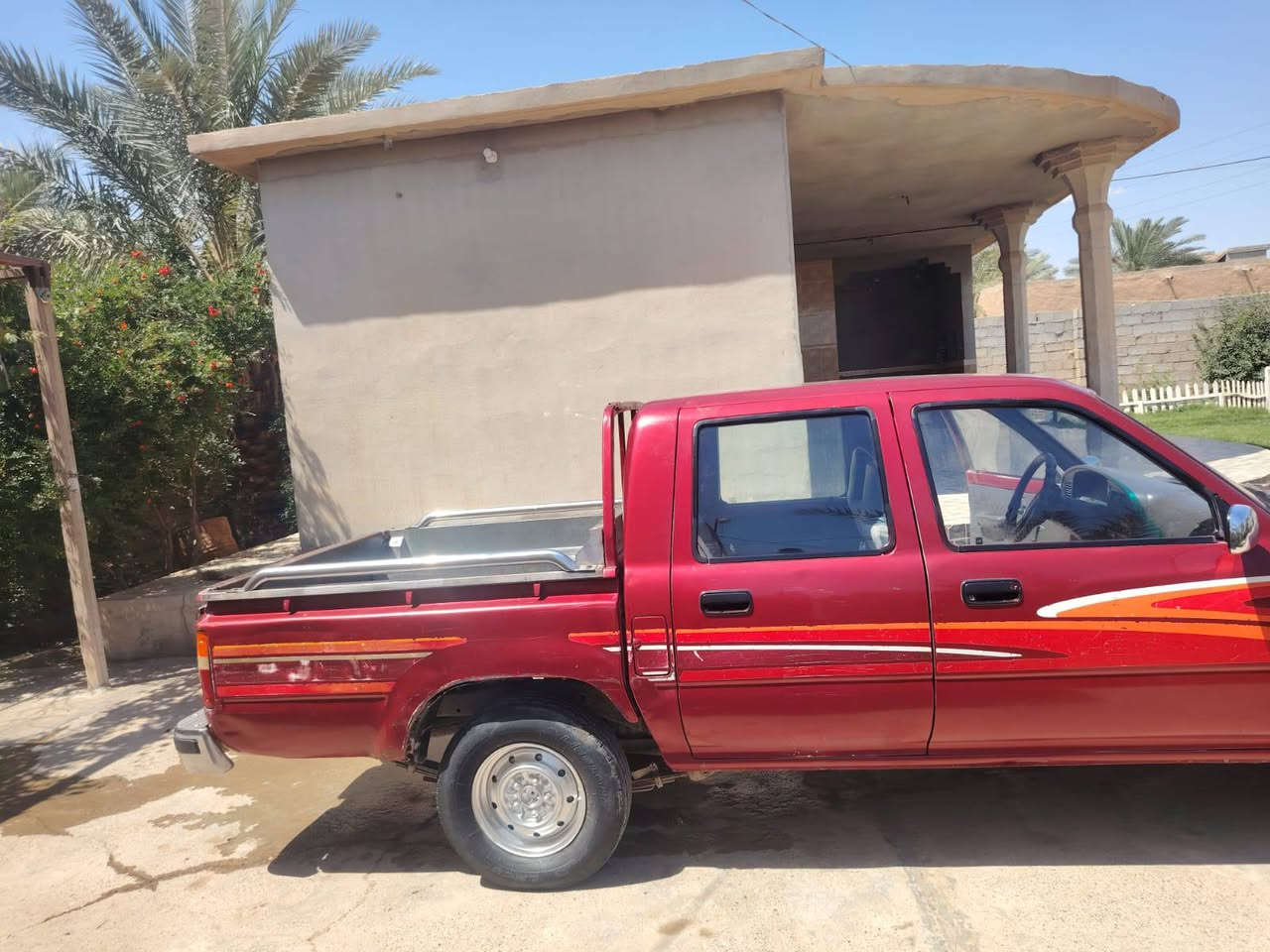 تويوتا  موديل 1992 رقم كركوك مشروع وطني سنوية ورقم دولي جديد بسمنة شرط التحويل بدون صبغ بدون حادث محرك گير صدر كلة جديد السعر 75 ورقة وبيهة مجال العنوان كركوك الحويجة ناحية العباسي 
***********
