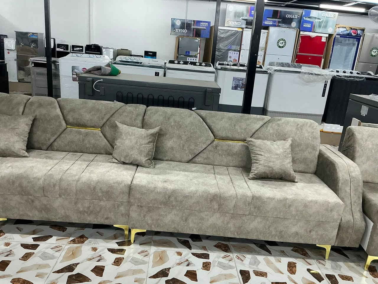 🤍اللهمَ صلِ على محمد وألِ محمد

🌹 معمل قنفات اسطنبول

 اطلب وادلل🤍💙

عروضنا ويـــــاكم متخلص 😍

ديوان يوصلكم نفس الصورة
 بالضبط ومطابق للمواصفات المذكورة👍

               ضمان سنه من تاريخ الأستلام

  🤗السعــــــــــــر( 260الف)  فقط يابلاش 🤗

 اسعار ثابتة من المعمل الكم بيع مباشر
 جددنا العرض لعيونكم  سارعو بالحجز 🏃🏃‍♀️

ديوان 10مقاعد قنفتين ثلاثيه وقنفه ثنائيه وكرسي وزاويه 

مواصفات التخم ((مقعد بلوك اسود+جام روسي))
        الاسفنج((مميز اول ضغط عالي))
    
                    (( القماش تركي ثقيل ))

🔸متوفر توصيل داخل كل المحافظات
ومتوفر توصيل لجميع المحافظات كلفة التوصيل
تختلف من محافظة
للحجز والاستفسار يرجى مراسله خاص او الاتصال ع الرقم  ‏‪***********‬‏
