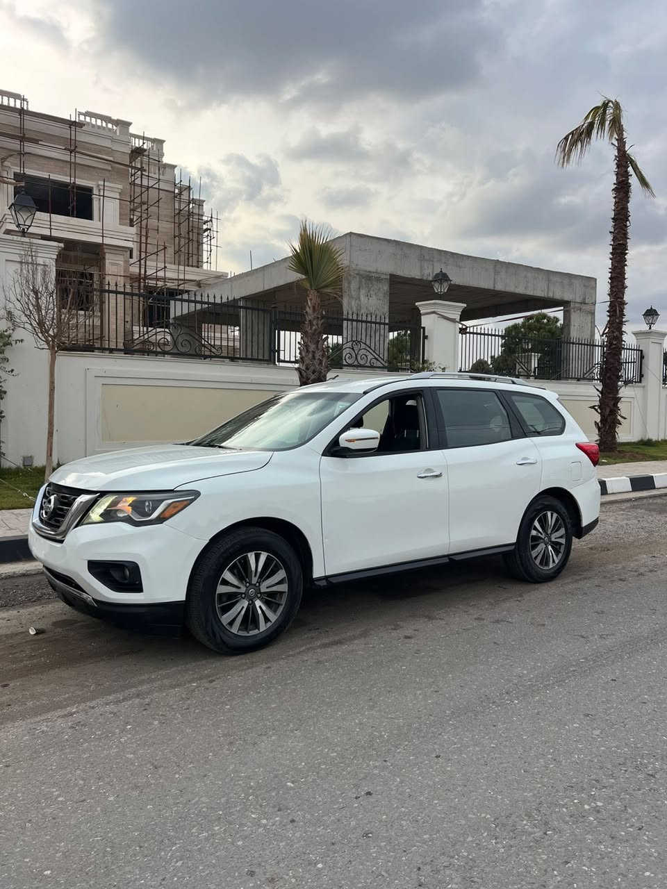 نيسان باثفيندر موديل ٢٠١٧ مواصفات SV دبل اكسل تحكم معروفة ٦ سلندر و ٧ راكب سيارة عائيلة ماشي ١٢٥ الف ميل جاهزة بدون نقص بهاء جاملغ خلفي و جنطة صبغ مكان اربيل سعر ١٣٨ ورقة مجال لطيبين 
***********
***********
