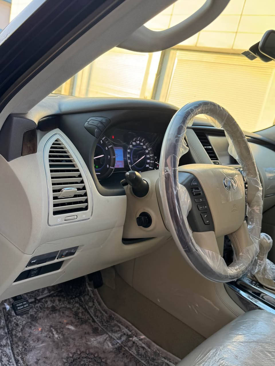 السلام عليكم 

🔥   ارخص    سعر   بكل عيراق  🔥  💵 🔥

✅نيسان اينفنتى  2014   خليجى   QX 80  پلاتينيوم ✅

✅         حجم  محريك        V8         ✅

✅  سياره  بدون  صبوغ   بى   شبر  تكحيل كارت 

✅  گير و محريك و صدر و كهرباى  ب شرط  بدون فتح

✅  ماشى    91   الف كيلو

✅  سيارة  بسمى    هزه فحص سنوى كلة جديدة

✅   مواصفات    فولل فول

{ كوشنات تبريد و تدفية _ فتحة _ شاشة _ 5 كاميرا
رادار _ داخل بيجى _ تشغيل عنبعود _ ساتيرن كهربائى 
_ ڤوليوم _ بلاجكتور  _ جلد _ حساس _ بعد }

✅    تلفون      ***********    ☎️

✅    مكان     سليمانية    🌇 بغداد, العراق
