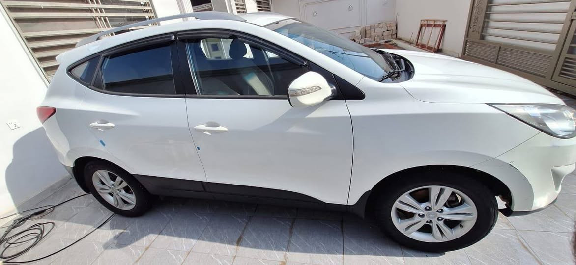 السلام عليكم توكسان 2012 رقم بابل تخم تاير حداديه جديده منظومة تبريد جديده سياره خير من الله بيها باب سائق تبديل فقط سعر 131وبيها مجال الطيبين ..
***********
