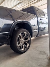 دودج رام 2022  5700، v8 السيارة فول مواصفات واحد على واحد مجددة رقم وس...