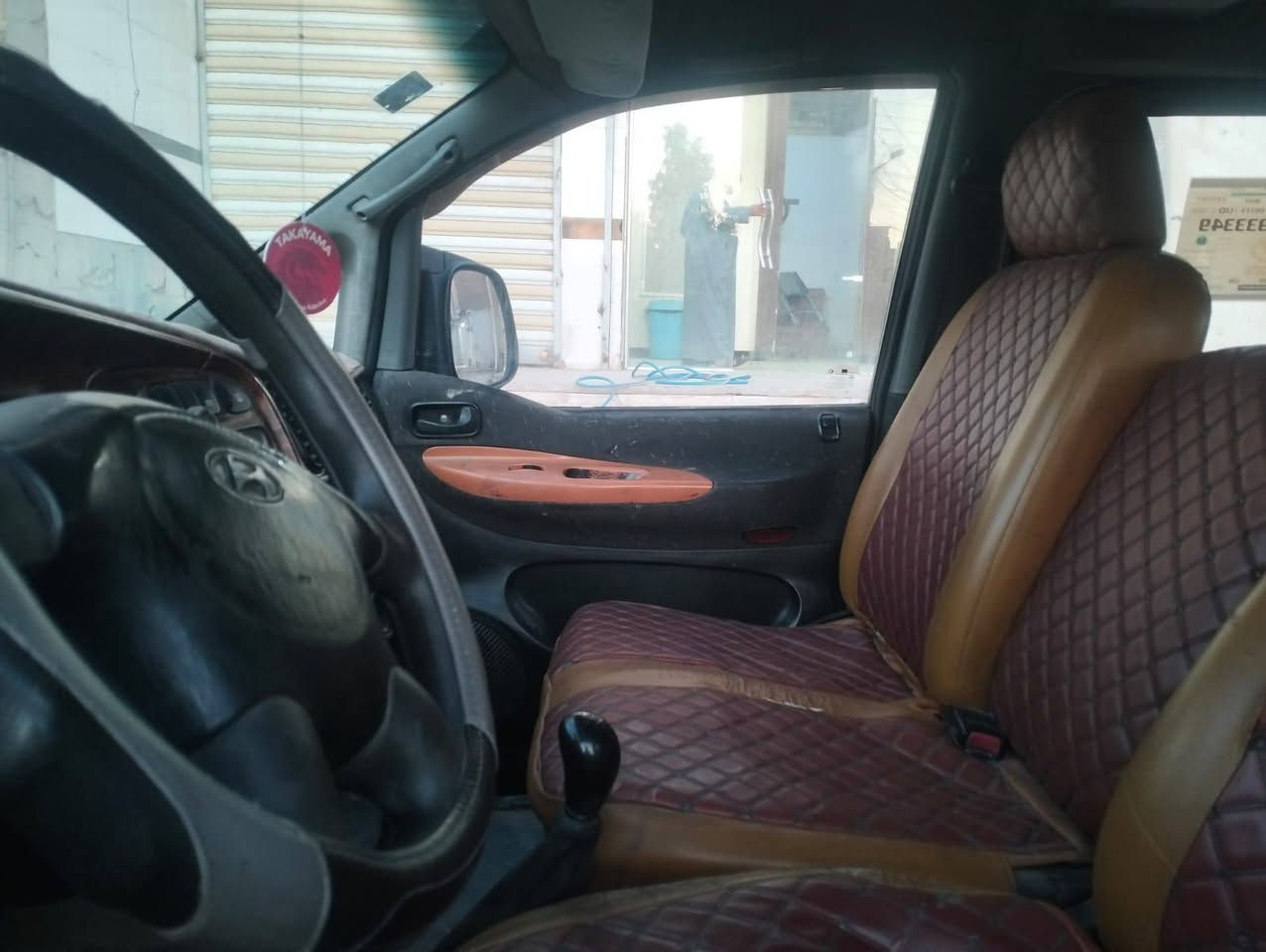 السلام عليكم
سيارة ستاركس موديل 2000 كير عادي سوبر مفتوح تبريد ثلج قطعتين
ترايك وين متريد للبصرة وياك للشمال وياك رقم ديالى خصوصي
***********
