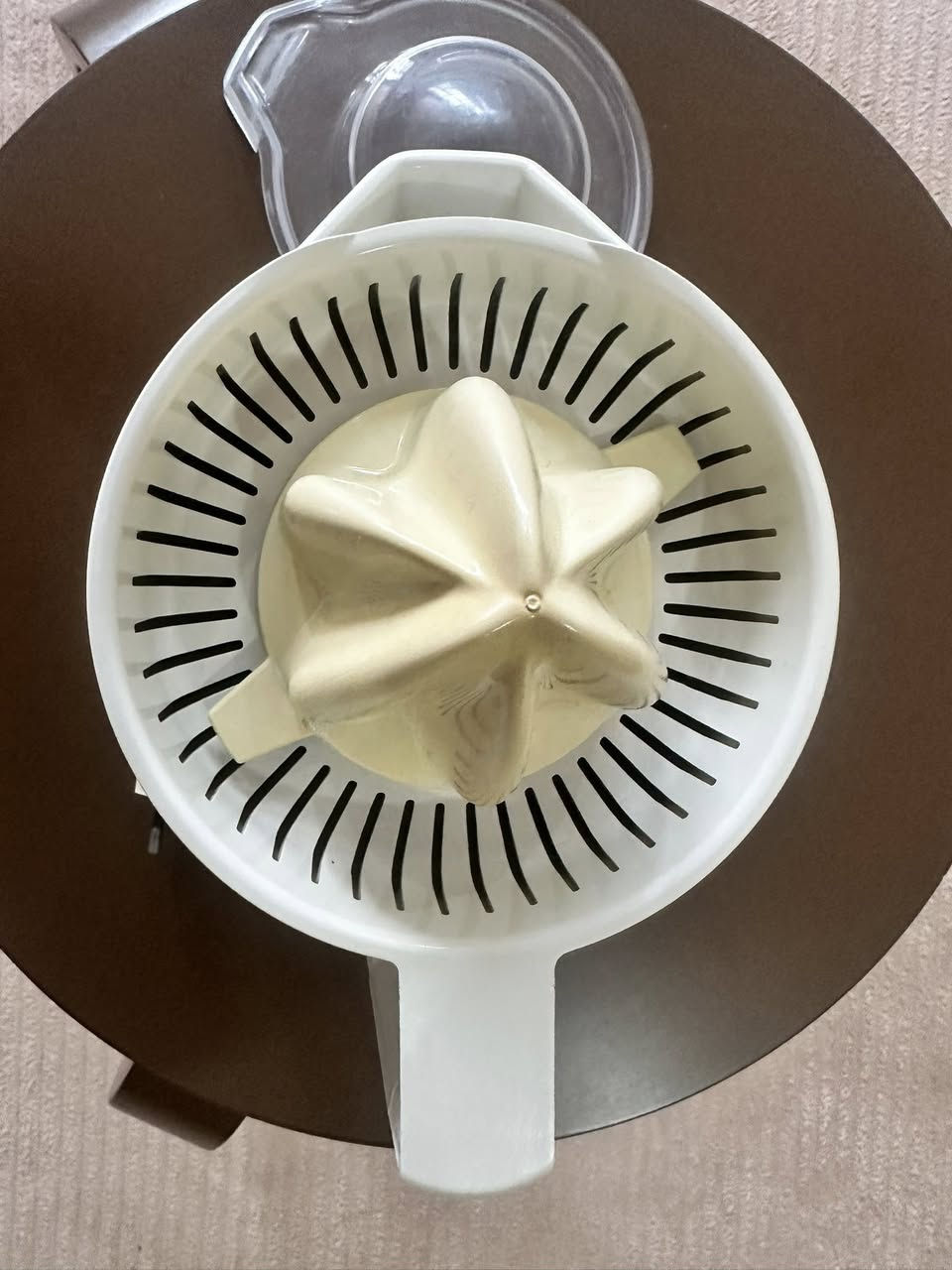 معصارة برتقال ❤️BRAUN ❤️ (براون) اسباني انتاج الثمانينات استيراد المنشأة العامة العراقية  بحالة ممتازة ونضافة عالية جداا وكما واضح بالصور
للاستفسار  مراسلة الصفحة✉️
للاتصال راسل الصفحة وسيضهر الرقم📞📞


**إذا كنت صاحب هذا الإعلان وتريد حذفه لأي سبب، رجاءا أرسل رسالة إلى الدعم الفني**