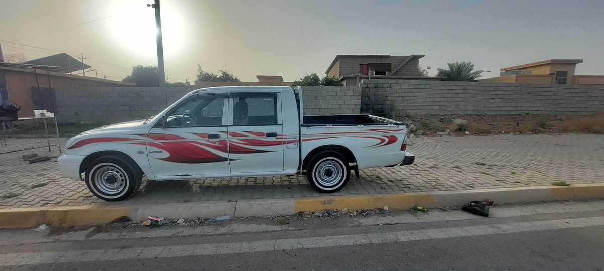 سلام عليكم 
مسيوبوشي قذافي 2005 
بدون ضرر بيه بس نص جامرلغ صبغ 
و بيه مكانات قليله بارد 
محرك بلاد 
گیر محرک کهربائیات کله شرط 
تایرات جدید باتری جدید 
سنویه جدید 
بيه کوبون بانزین 
رقم جدید رقم ممیز 
للبیع او مراوسه بقمارة سعره ۹۰ بیه مجال 
اذا مو شرای لاتزعجنا 
***********
*********** كركوك, العراق
