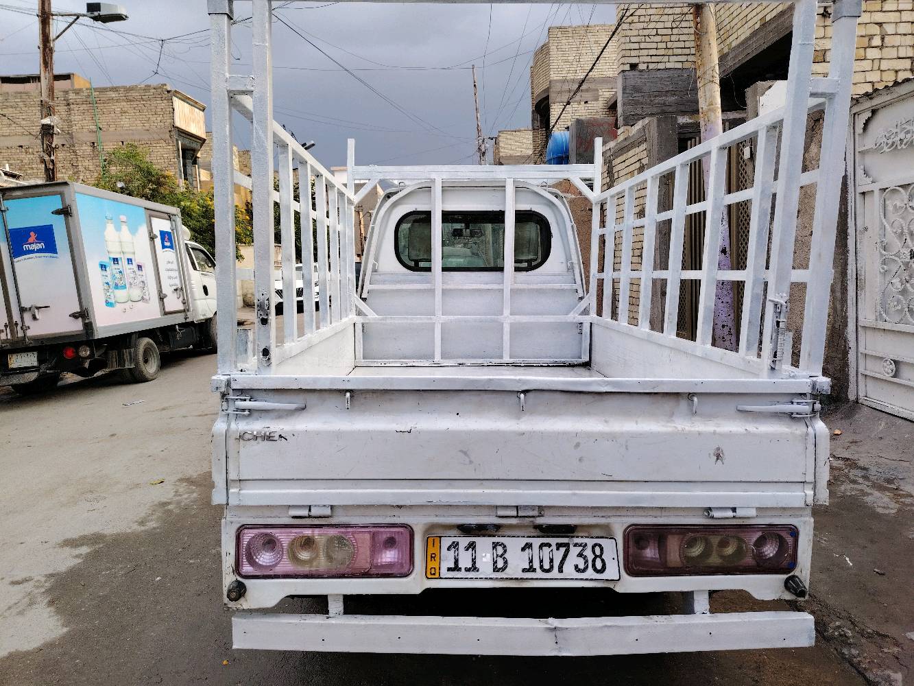 سلام عليكم شيري حمل  موديل 2011  رقم انكليزي  سنويه  ٢٠٢٩رقم بغداد  مصفره من ضريبه( تحويل مباشر)  مكينه وكير واكسل مكفولات صدر جديد كهربائيات كله شغال تدفه  شاشه لمس دوشمه جديده   بدي نضيف   شواصي كدامك مكان بغداد المدينه سعر ٤٣ وبيهه مجال ***********