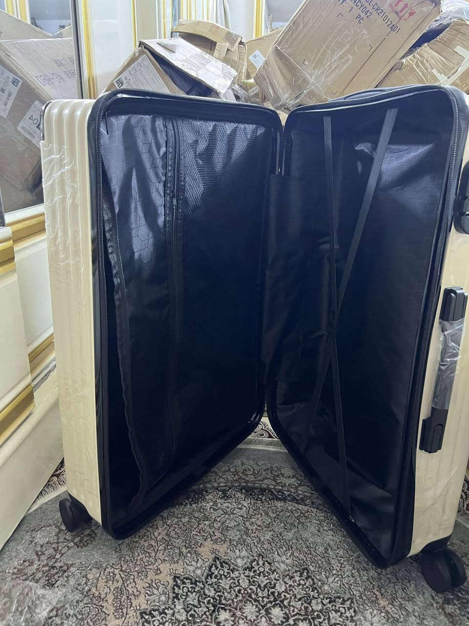 جنطه سفر الحجم الكبير وثقيله مدرعه الطول 70سم والعرض 43سم اول تم 40


**إذا كنت صاحب هذا الإعلان وتريد حذفه لأي سبب، رجاءا أرسل رسالة إلى الدعم الفني**